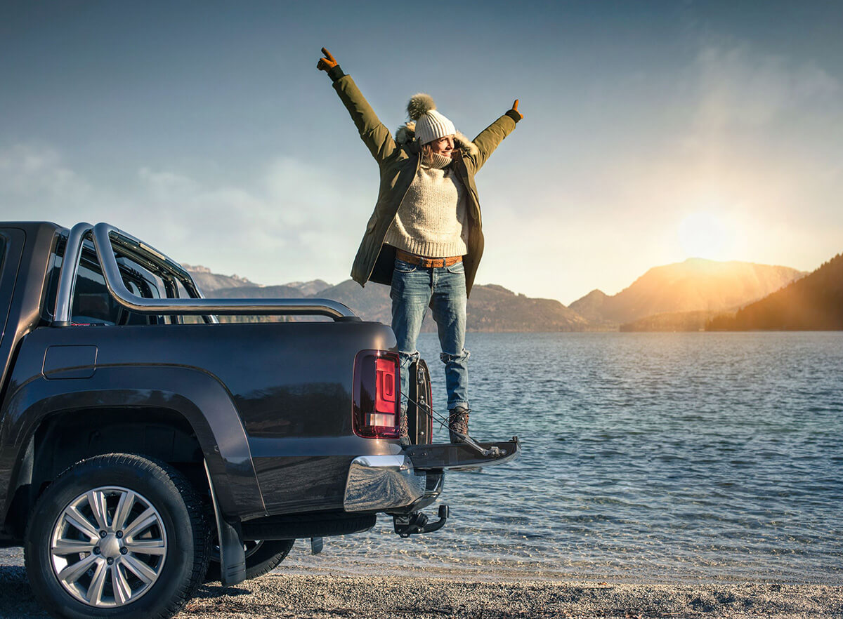 Euromaster personal vid bil i verkstad